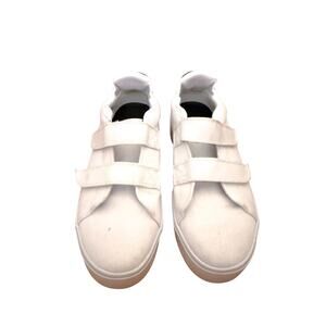 GOATS 305 Sneaker Womens 8.5